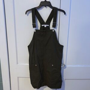 Celebrity Pink Olive Green Garment